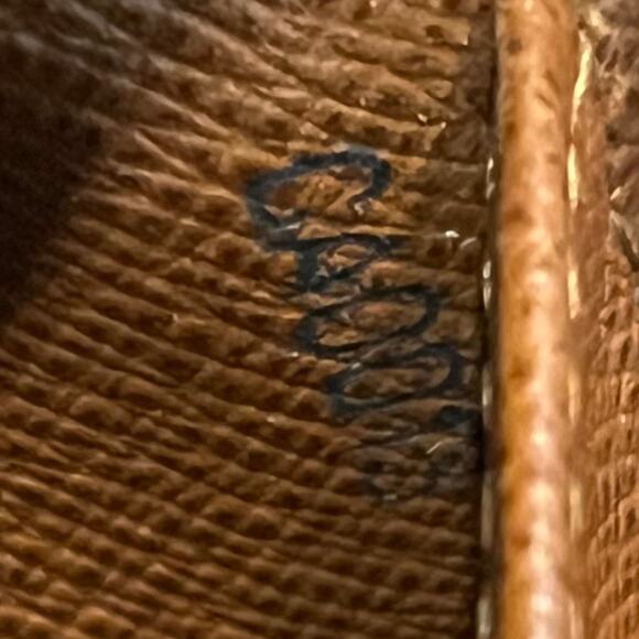 LOUIS VUITTON Monogram Checkbook Wallet - Picture 11 of 12